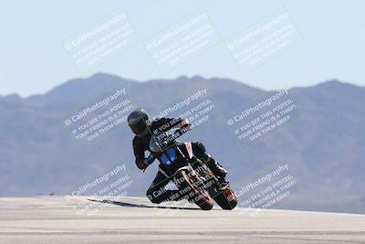 media/Oct-13-2025-Moto Forza (Mon) [[a66d839500]]/3-B Group/Session 4 (Turn 9)/